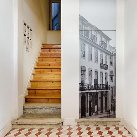 Update Urban Chic Flat In 19Th Century Building 2 Bedrooms & 2 Bathrooms & Ac Central Alfama District Lisboa Exteriör bild