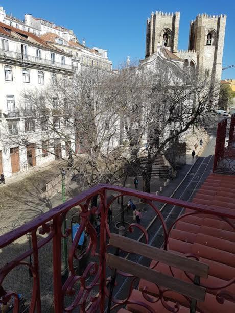 Update Urban Chic Flat In 19Th Century Building 2 Bedrooms & 2 Bathrooms & Ac Central Alfama District Lisboa Exteriör bild