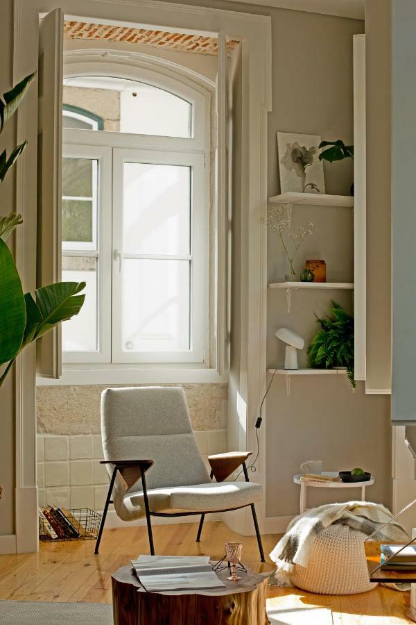 Update Urban Chic Flat In 19Th Century Building 2 Bedrooms & 2 Bathrooms & Ac Central Alfama District Lisboa Exteriör bild